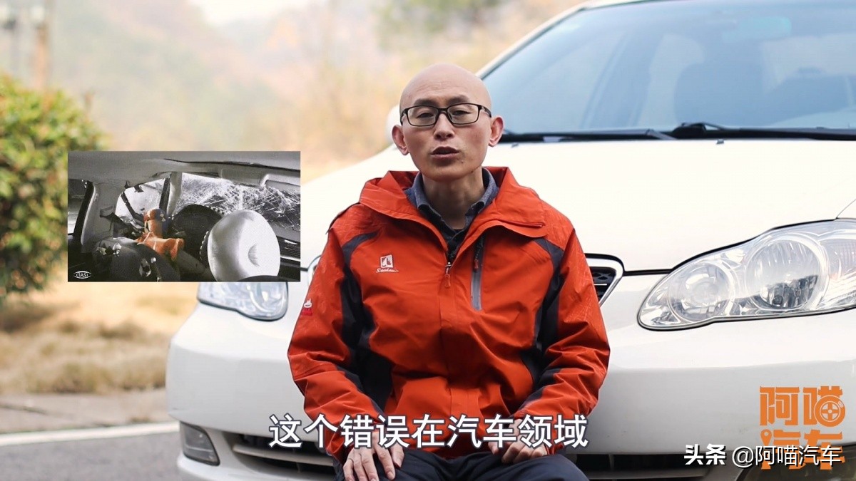 大众比帕萨特低2个档次的车,大众车为什么卖这么贵