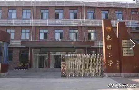 龙潭湖中湖公园游乐场摩天轮攻略,近期龙潭中湖摩天轮什么时候亮灯