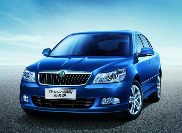 2016年轩逸经典二手车能卖多少钱,21款轩逸经典豪华和22款有啥区别