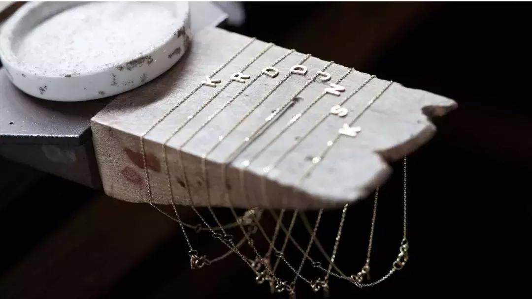 宋祖儿欧阳娜娜李庚希,宋祖儿和欧阳娜娜同款