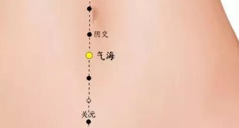 足后跟鱼鳞状起皮是怎么回事呢,脚后跟干裂小腿长鱼鳞