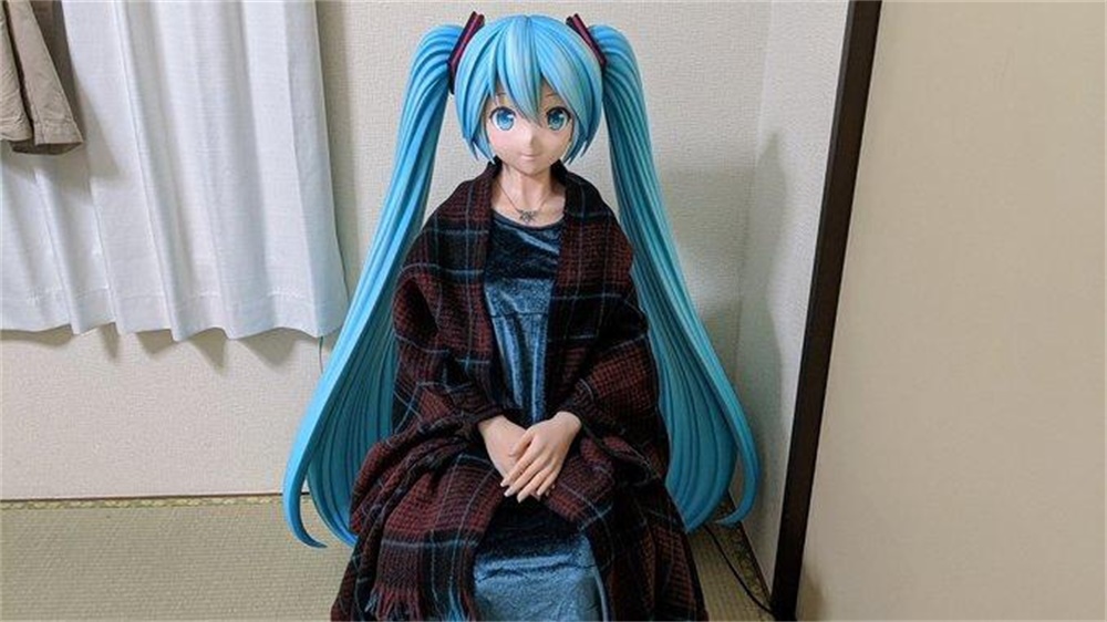 日本小伙和初音未来结婚梗图,日本和初音未来结婚的男子