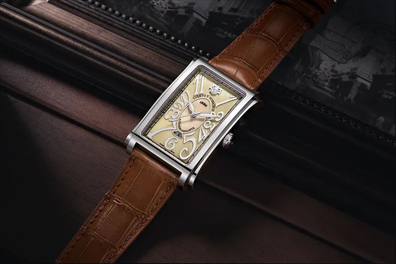 抽雪茄的人都会佩戴什么表,抽雪茄戴什么表