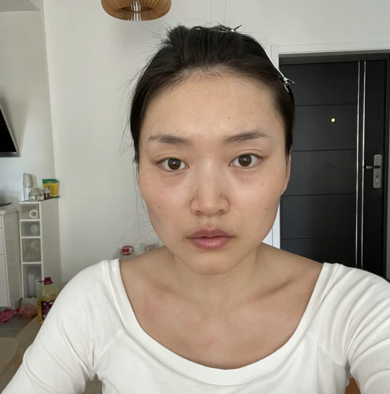 经常画眼妆眼部衰老得快吗,经常画眼妆的眼会怎样