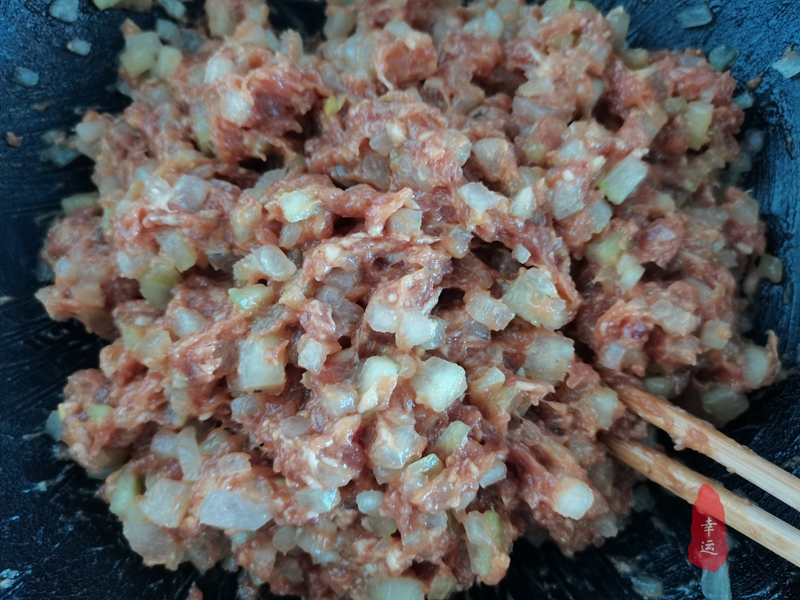 烫面冬瓜包子怎么做好吃又简单,冬瓜馅料的包子