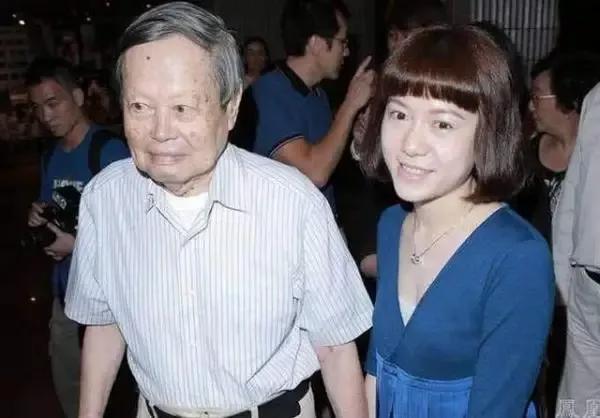 翁帆第一次婚姻失败原因,翁帆以前结过婚吗有孩子吗