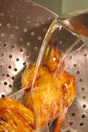 爆汁生炸乳鸽团购,月售肉鸽近7000只