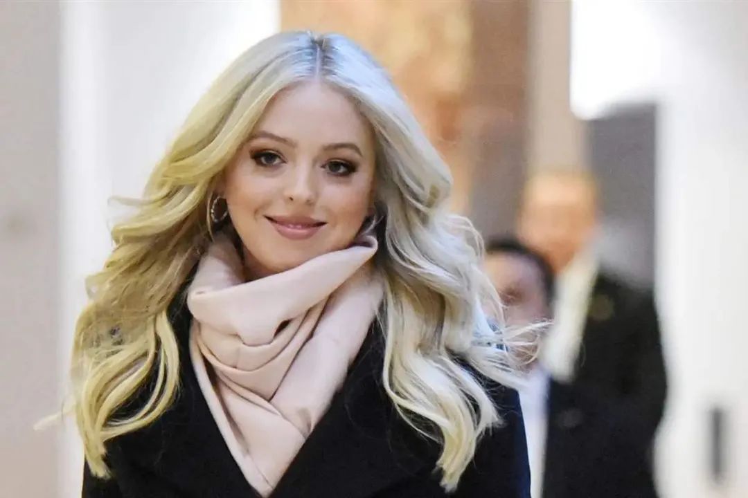 特朗普为三任美女老婆买大钻戒,可比竞选总统“认真”多了