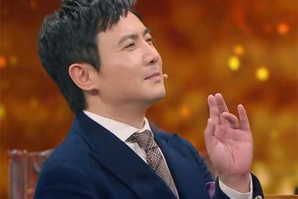 娌堣吘鍜屽瀛愪滑鐨勬悶绗戝悕鍦洪潰,娌堣吘鍜岃嚜宸卞効瀛愮殑鎼炵瑧鐬棿