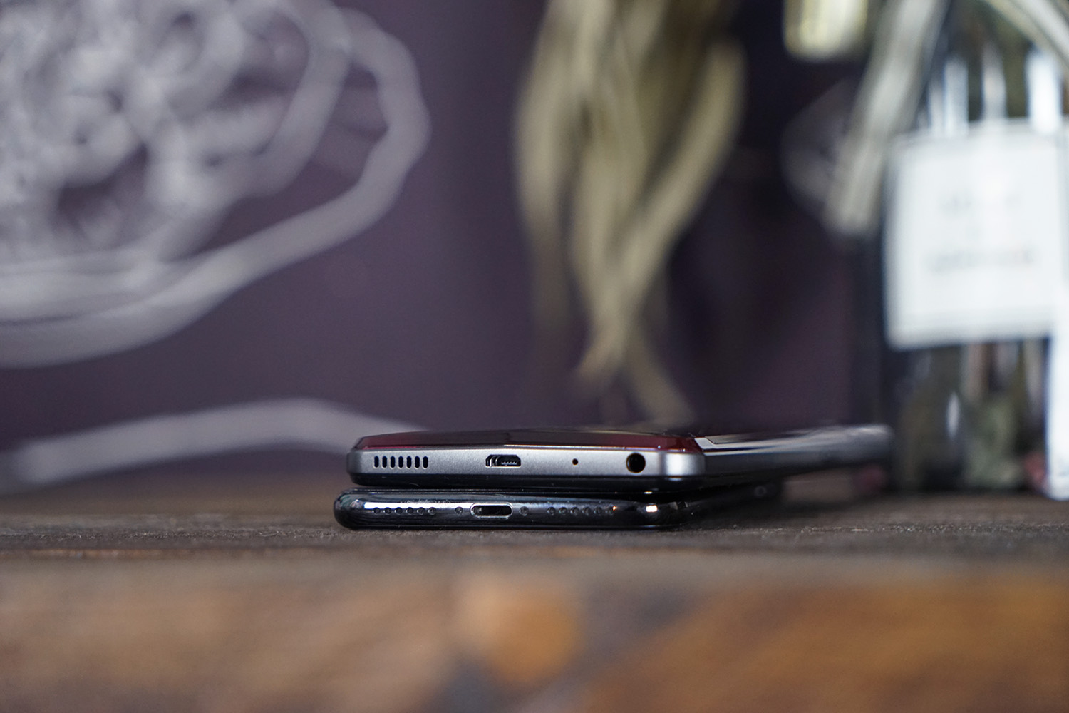 续航能力强不卡的手机1000多的,续航能满足一天就ok的电池