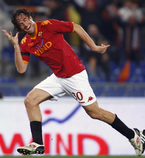 世界公认30大足球明星,世界足坛50大球星排名