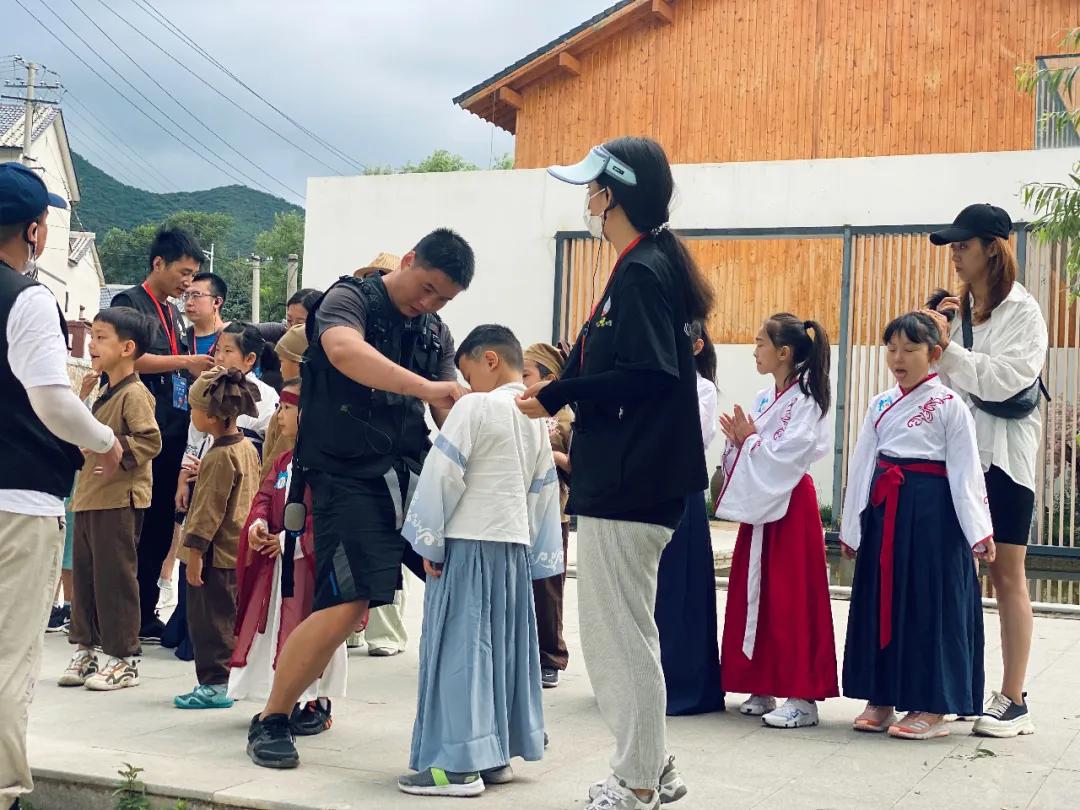 大地风景乡村振兴实验基地大吉祥村迎来本草小象馆加盟