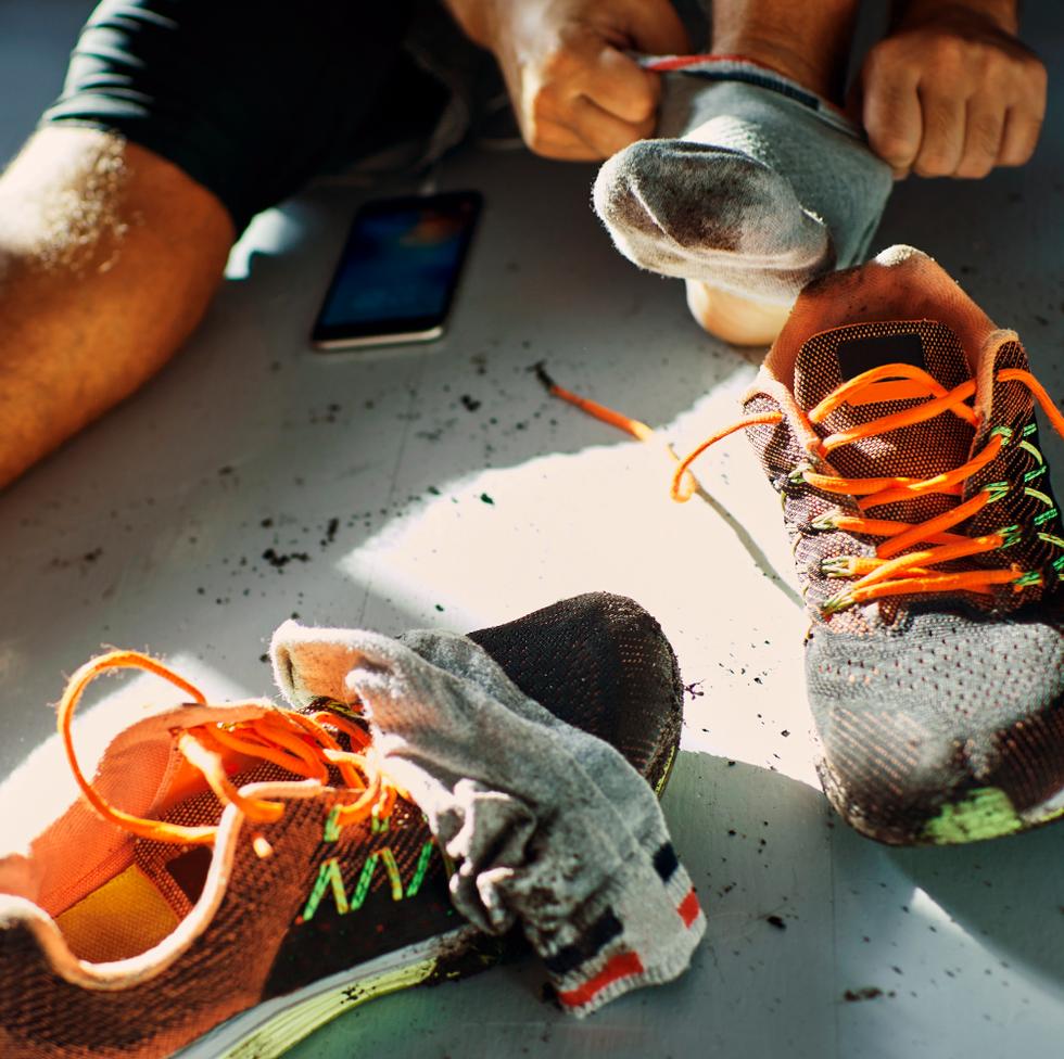 穿丝袜防脚臭小技巧,穿丝袜脚真的会变臭吗