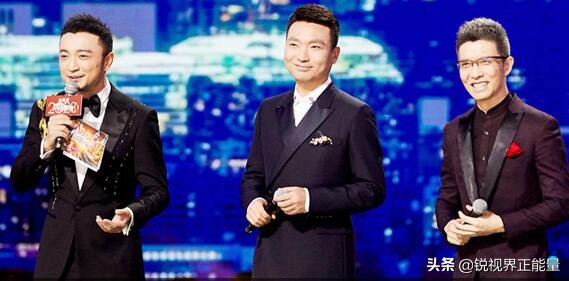 2011中央电视台网络春晚主持人,2011年的春晚主持人是谁