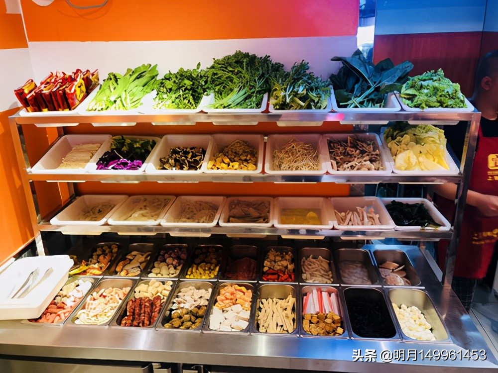 中药熬制麻辣烫底料,中草药底料麻辣烫