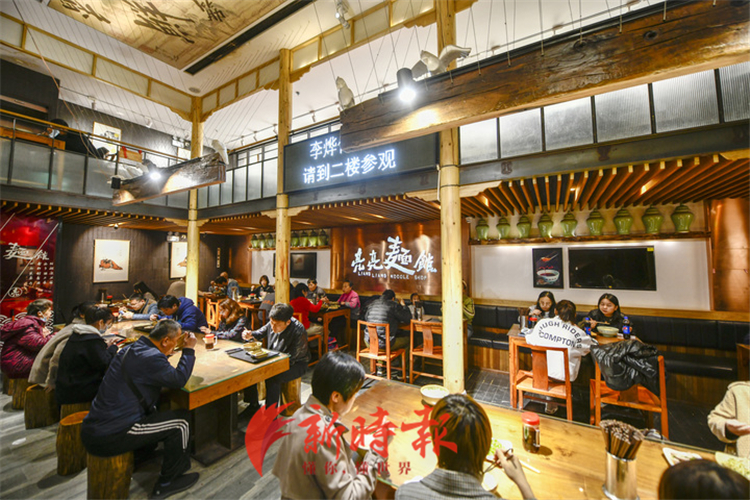 老济南特色面馆猪肘面做法,老济南特色猪肘面