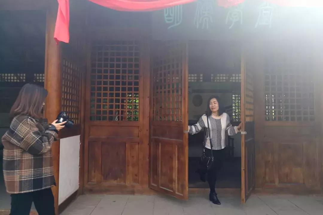 从亲子圣地到每天50个大巴团，九天休闲谷变味儿了？