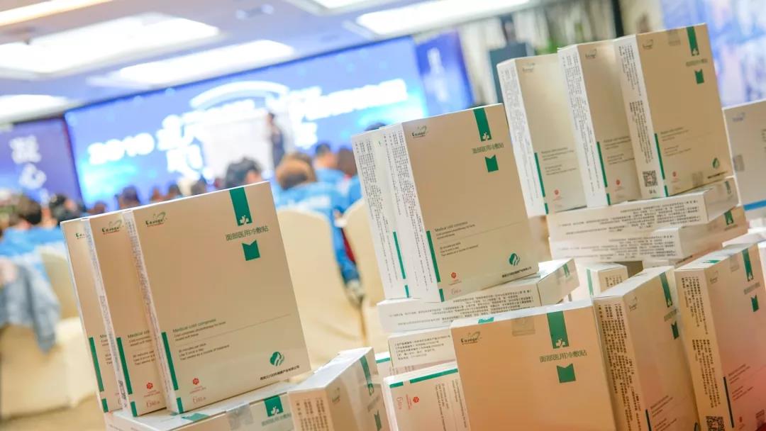 宝妈做微商的成长史感受,宝妈投资几十万做微商一帮到底