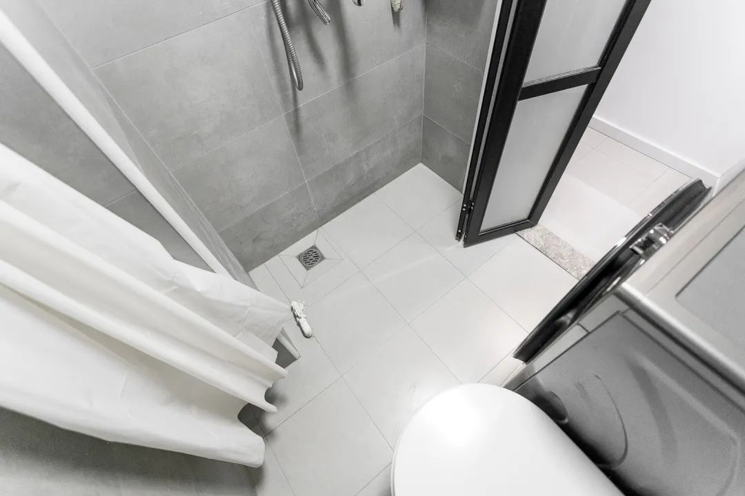 最简易的干湿分离淋浴间,淋浴区干湿分离