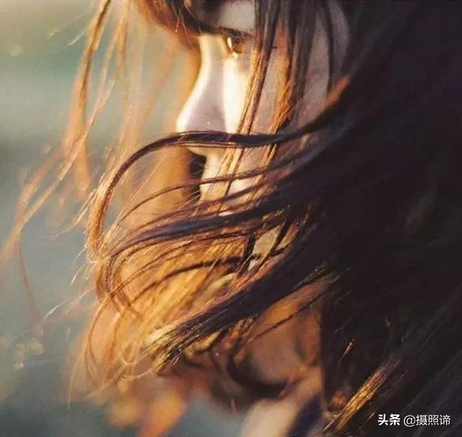 侧脸拍照好看的秘诀,侧脸不好看拍照技巧与角度