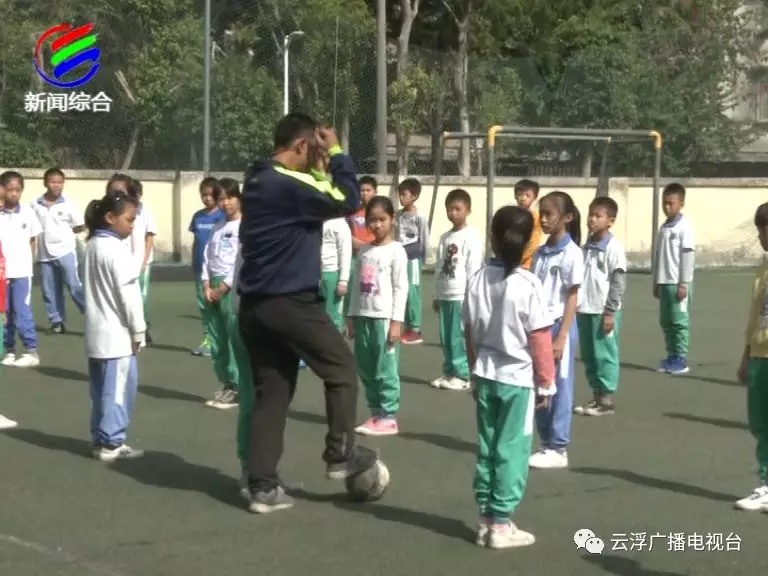 浜戞诞鏍″洯瓒崇悆鑱旇禌2023,浜戞诞涓鏍″洯瓒崇悆