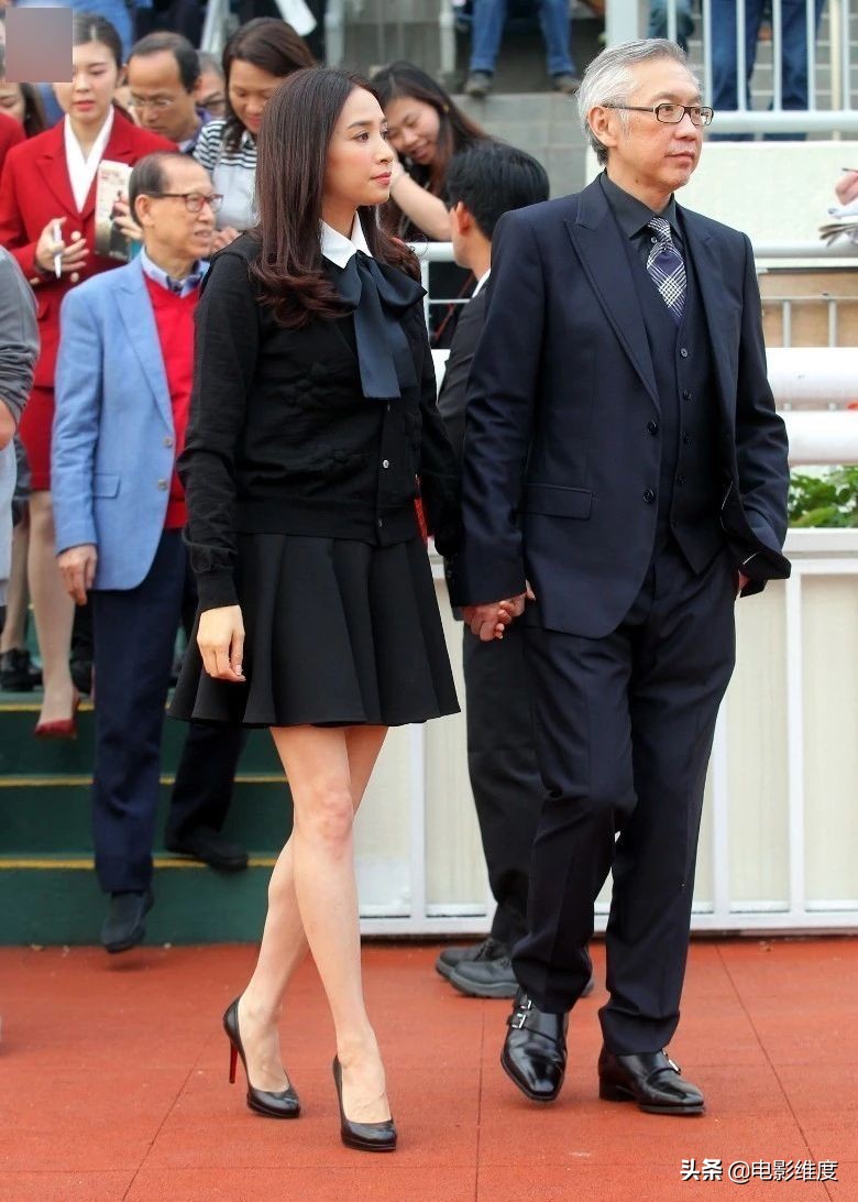 港姐吴婉芳个人资料,52岁港姐吴婉芳全家照