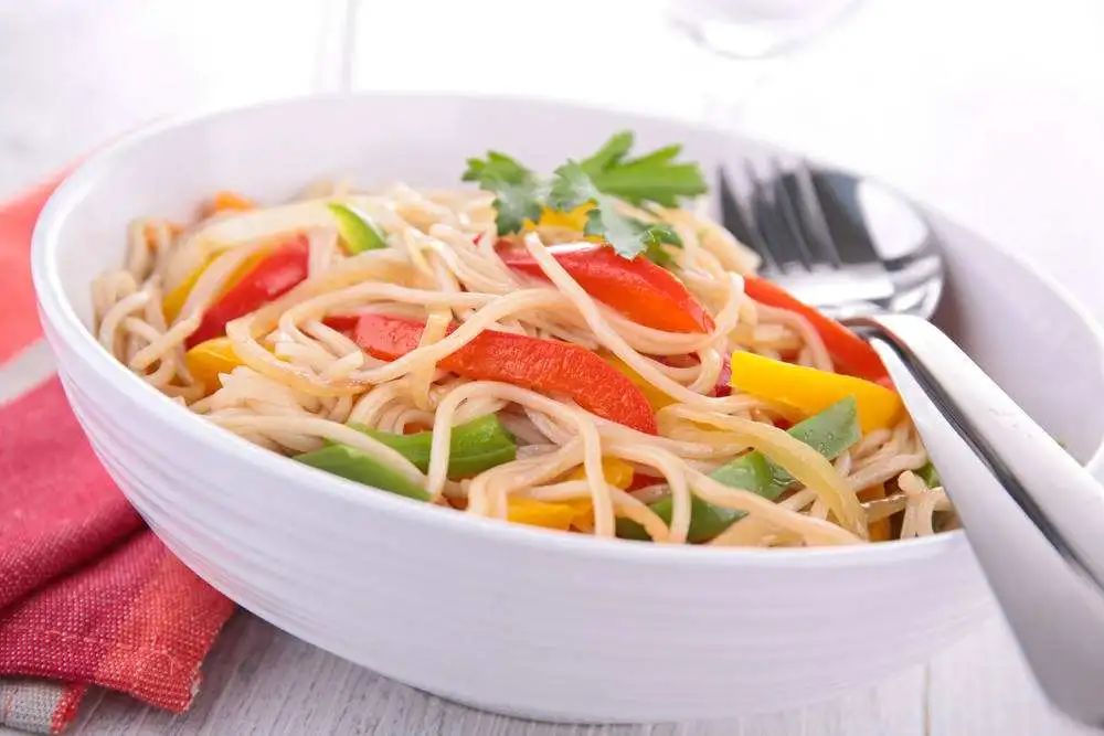 心大！家长把排骨切碎喂给8个月大婴儿，却被碎骨头卡住