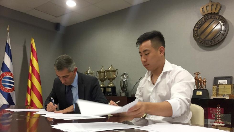 效力于西班牙足球的中国球员,曝前中超队有望执教西班牙人