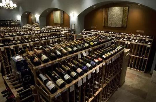 红酒过期还能要吗,红酒过期有结晶能不能喝