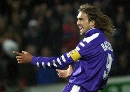 梅西伯纳乌晒球衣詹俊,梅西展示球衣庆祝动作