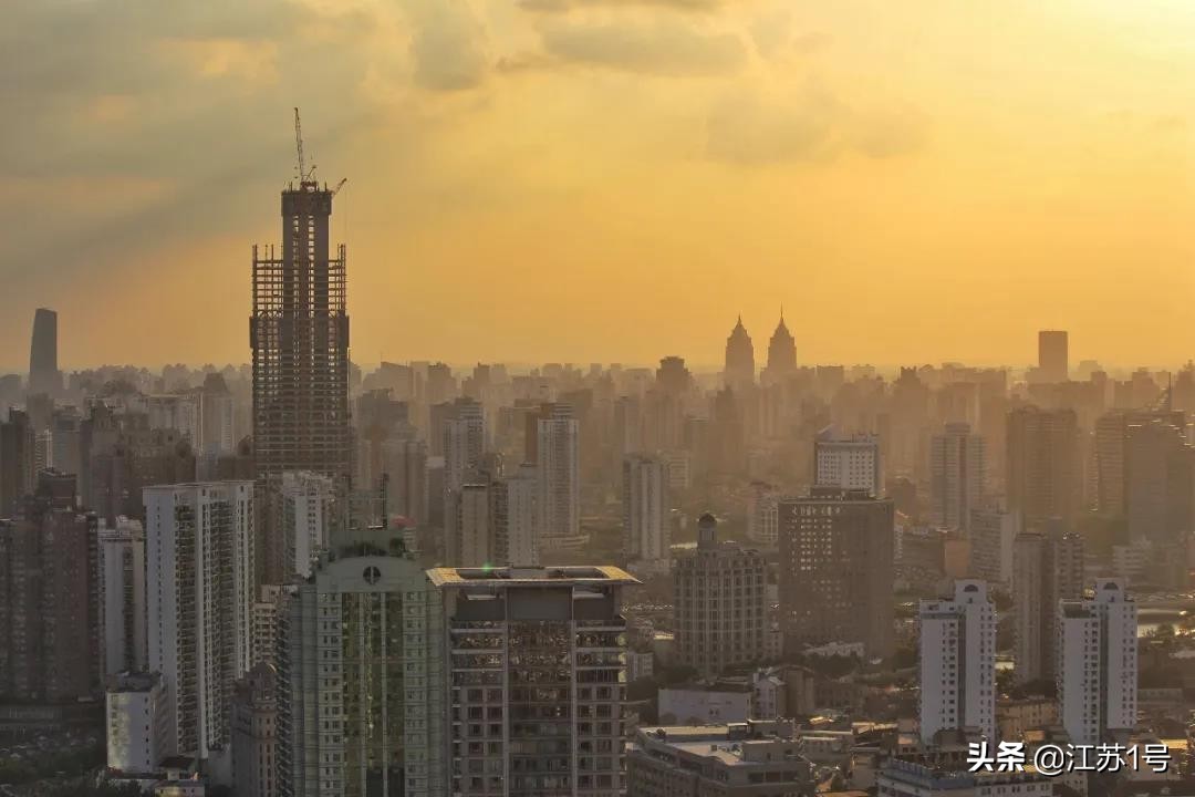 苏州南京争高楼，你追我赶何时休？