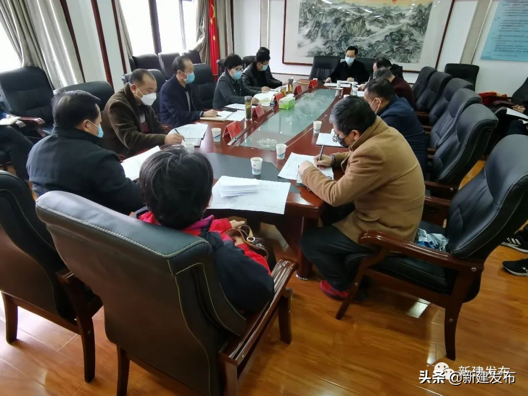 一手抓防疫一手抓办案,一手抓防疫一手抓发展