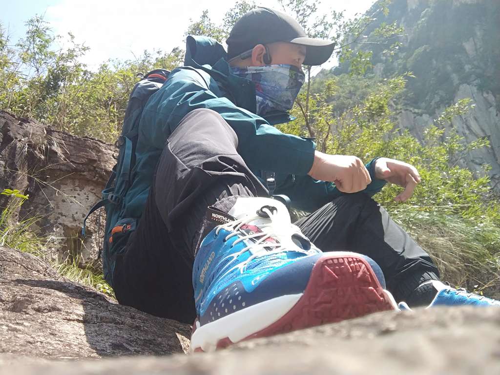 顺心而行--诺诗兰雨影冲锋衣体验