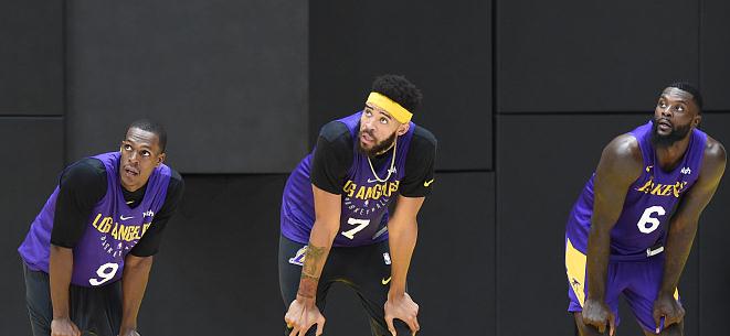 三大悍将复出湖人冲击西部前六,三旬老汉带领湖人登顶