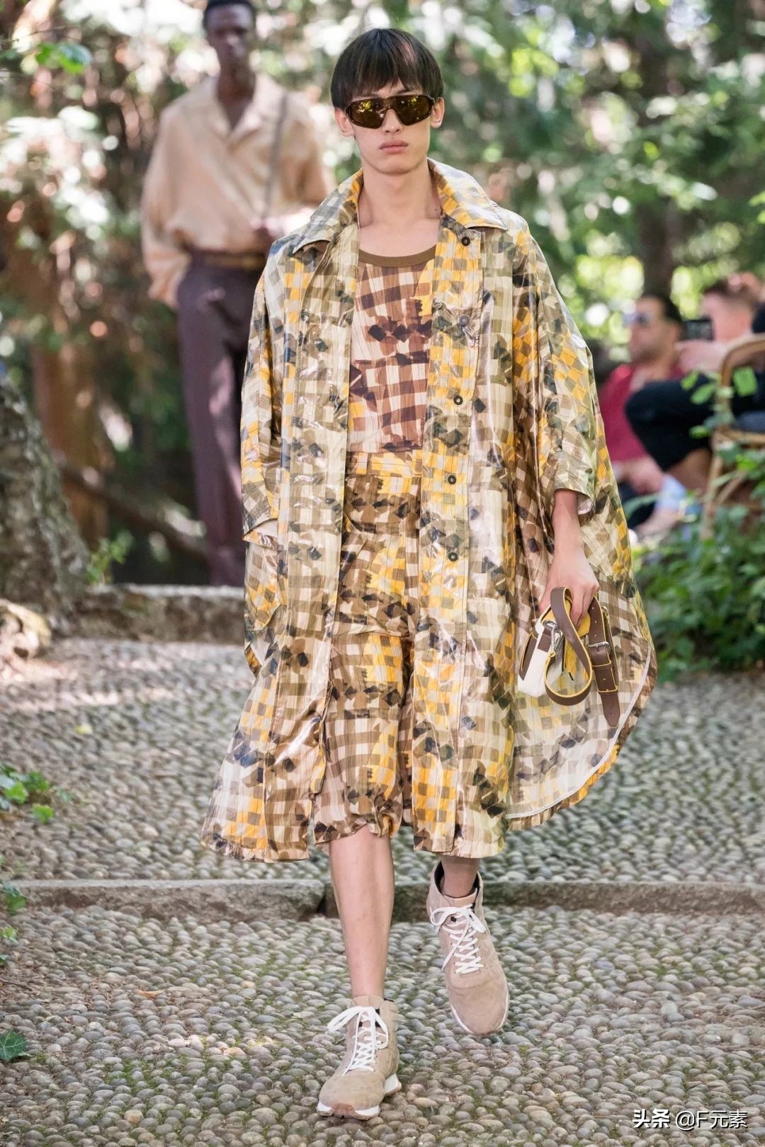 fendi2018春夏男装设计,fendi男装2022春夏裤子