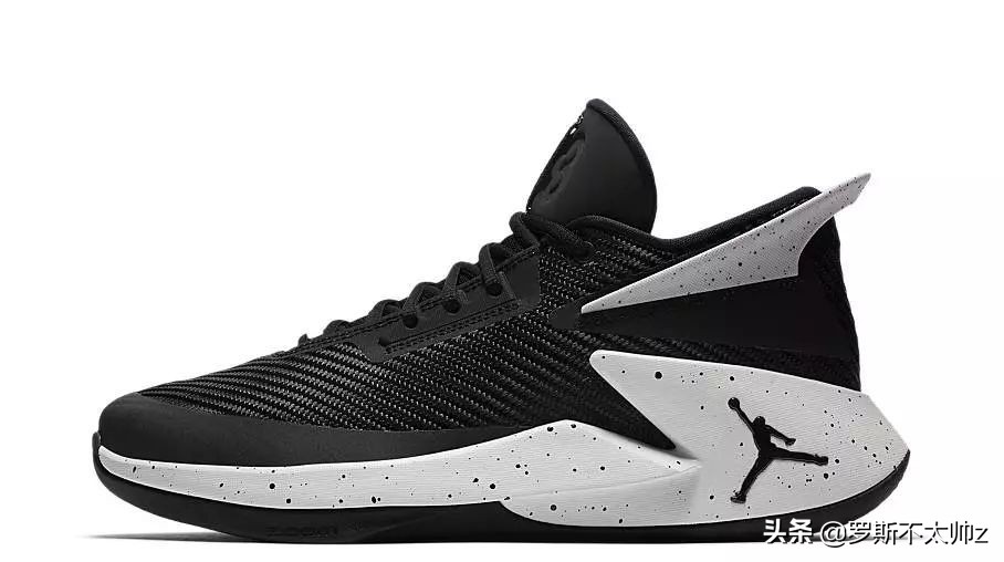 李宁600-700实战篮球鞋后卫,推荐几双后卫比较好看的篮球鞋