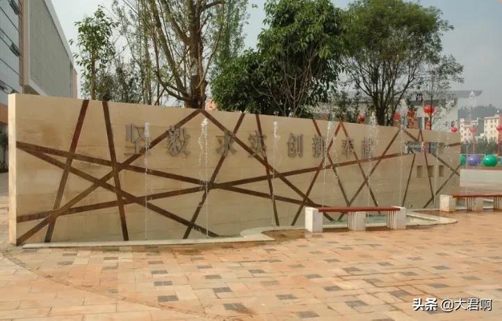 昆明第八中学一本率,昆明市第八中学2020高考成绩