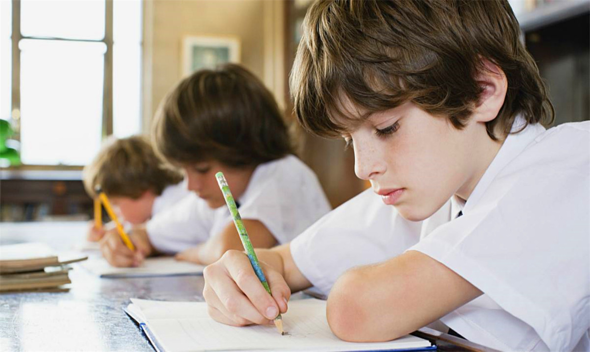 数学启蒙怎么记住大的数小的,怎么教孩子启蒙数学数的前后