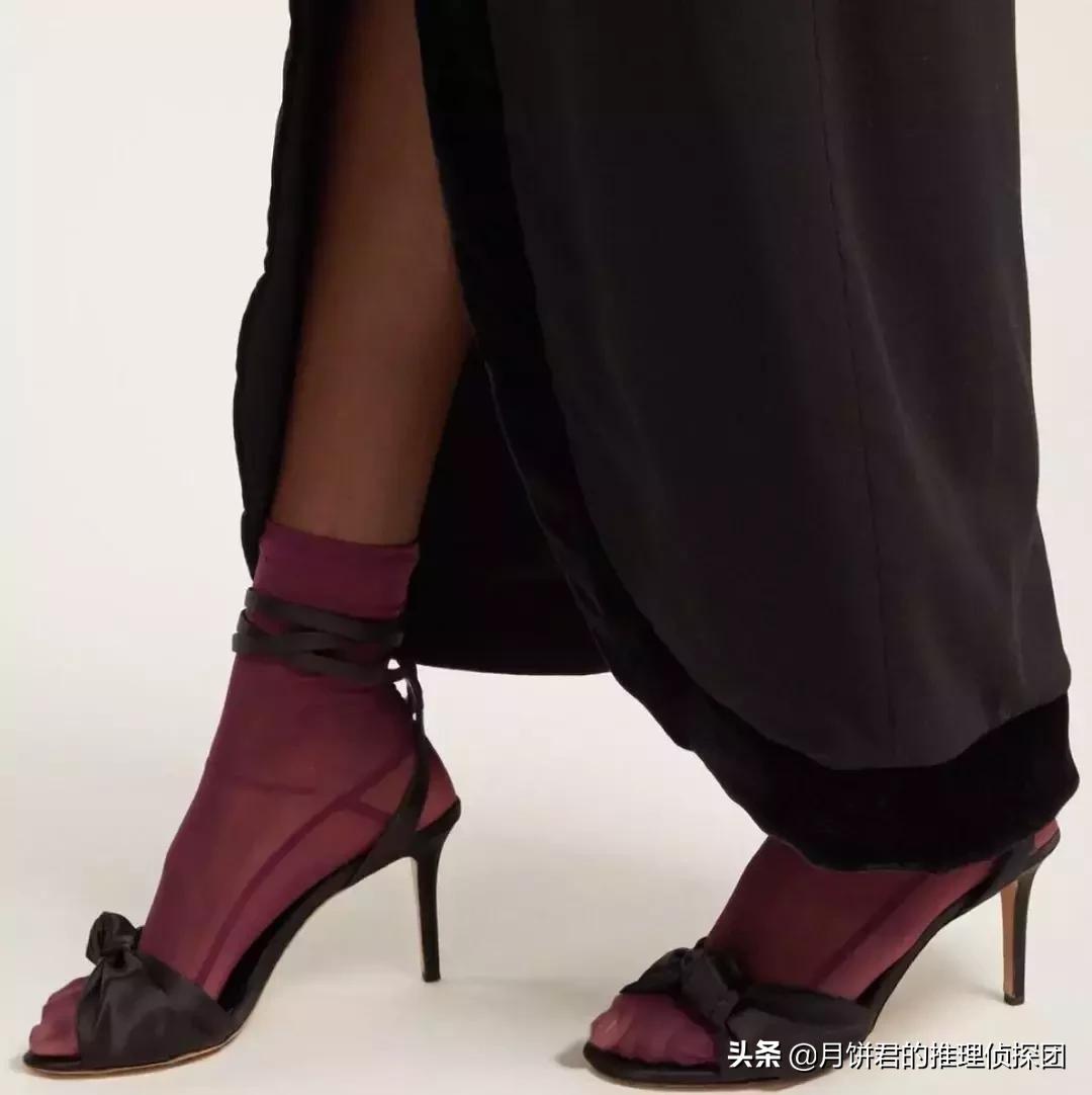 日本女生穿凉鞋配袜子,日本漂亮女生穿凉鞋