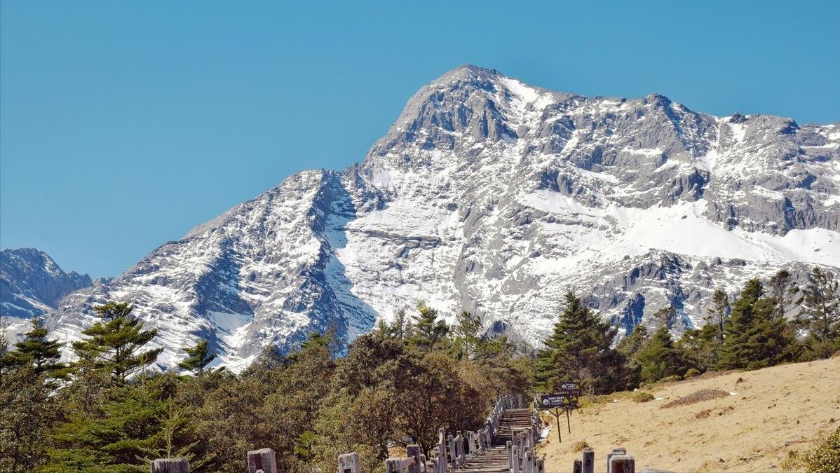 玉龙雪山的索道情况,玉龙雪山索道在哪里坐