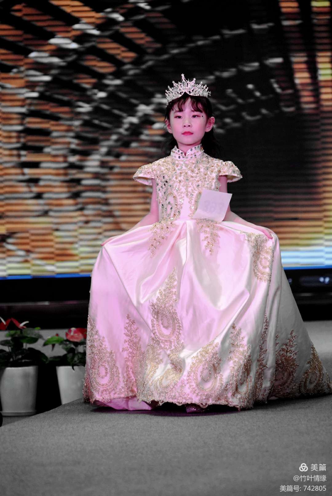 第六届郑州国际少儿时装周,亲子时装秀国潮