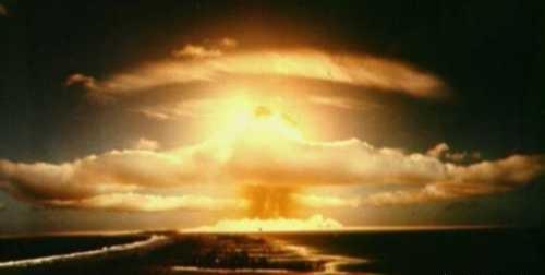 中国试射第一枚氢弹,中国中子弹试爆成功各国反应