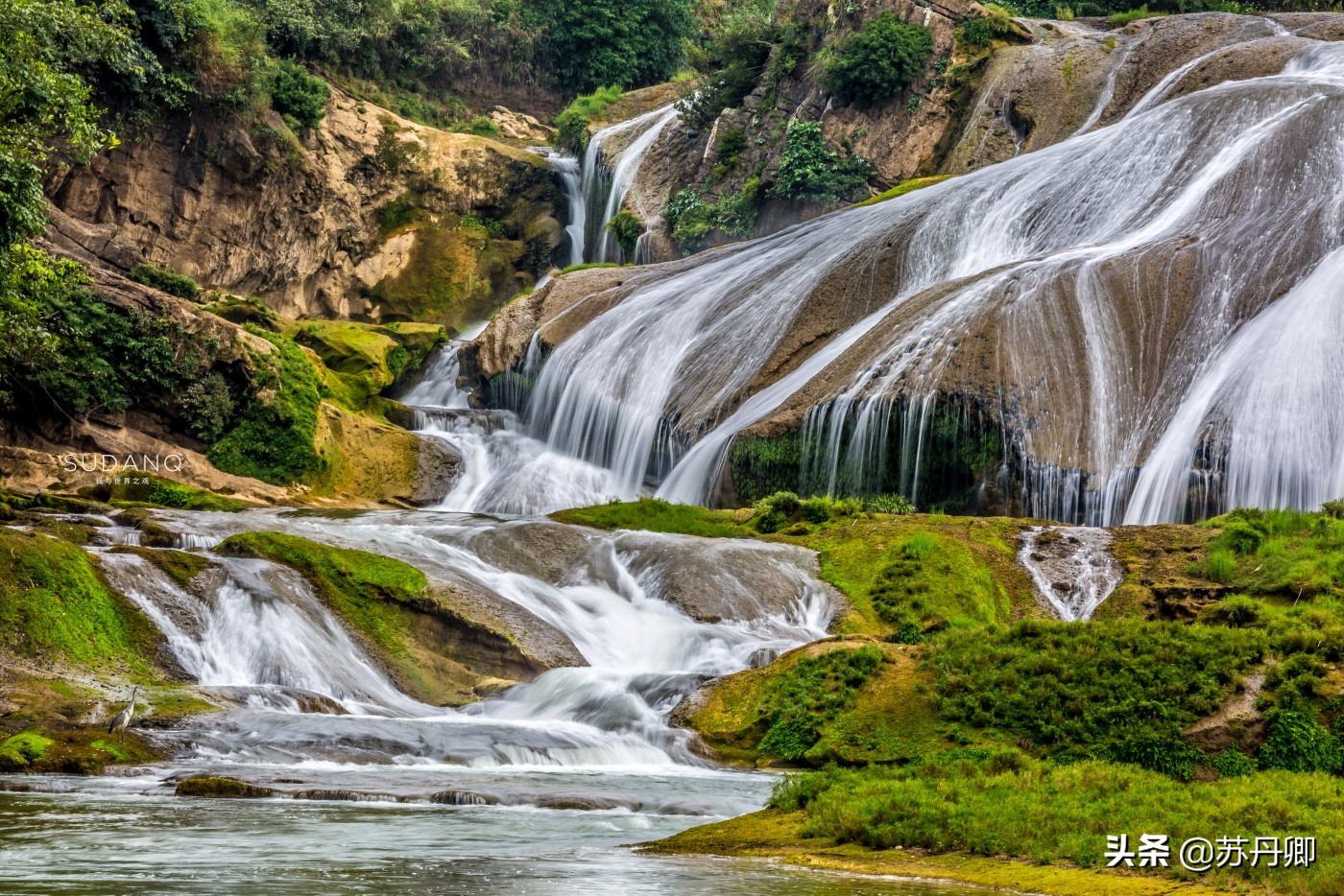 180块钱的门票,怎么玩才不冤枉?世界最大瀑布群来了不后悔