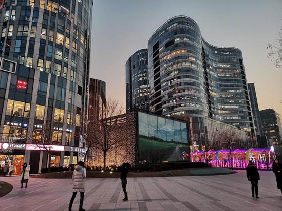 荣耀v20魅眼全面屏4800万ai拍照,荣耀v20深度评测