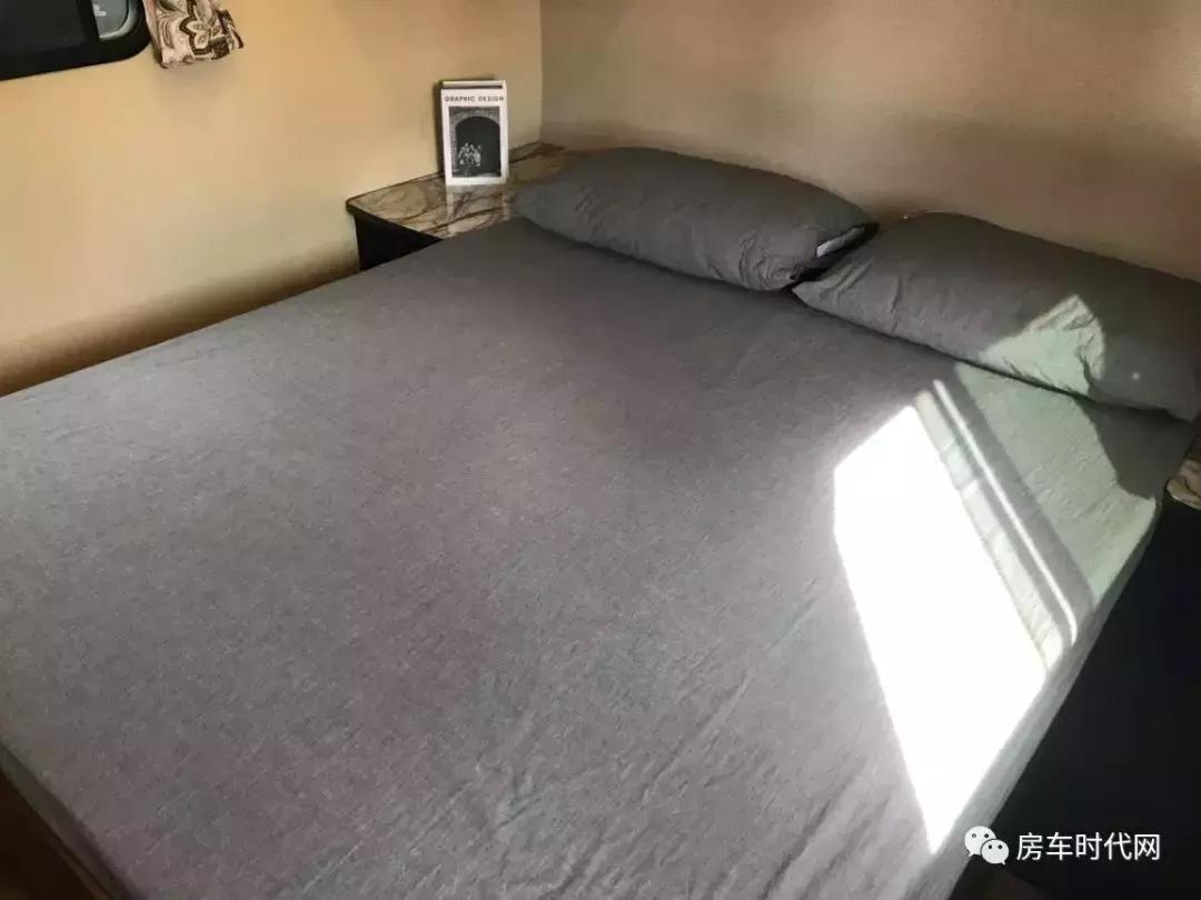 爱旅豪华双套间版拖挂房车,爱旅490拖挂式房车