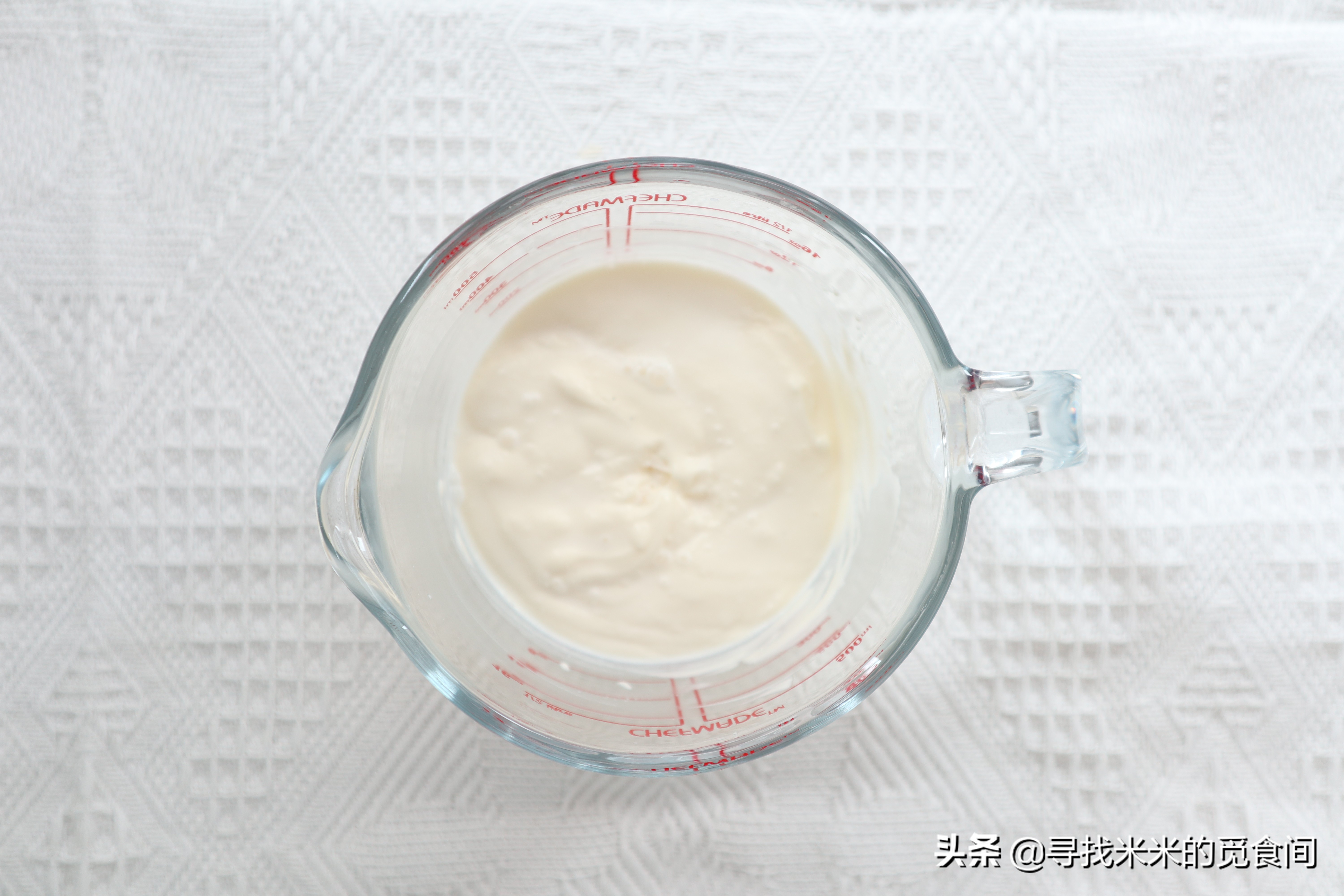 夏日必备甜品原味奶香冰淇淋 (抹茶牛奶椰奶冰淇淋怎么做)