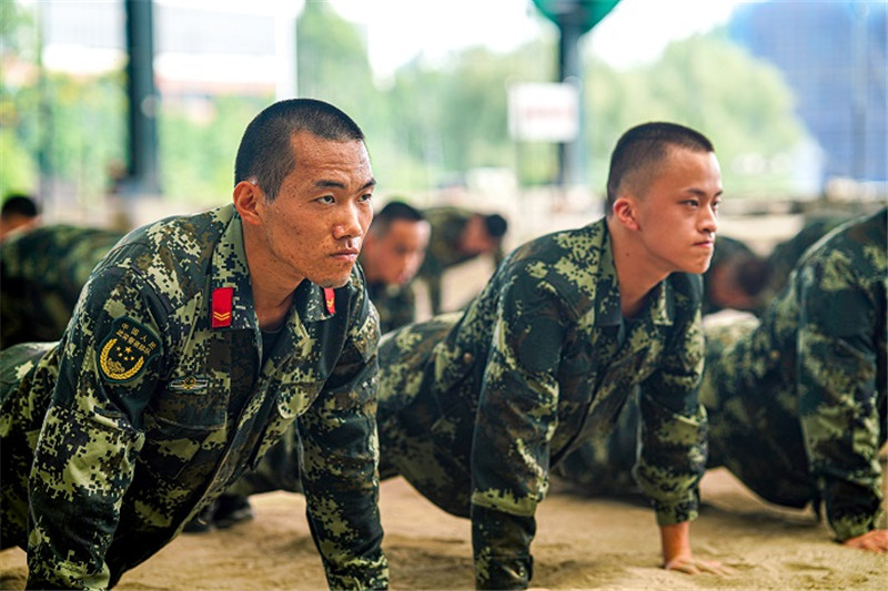 新生开坦克训练,新兵训练开训