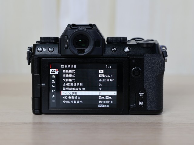 富士小巧轻便,富士轻便的相机