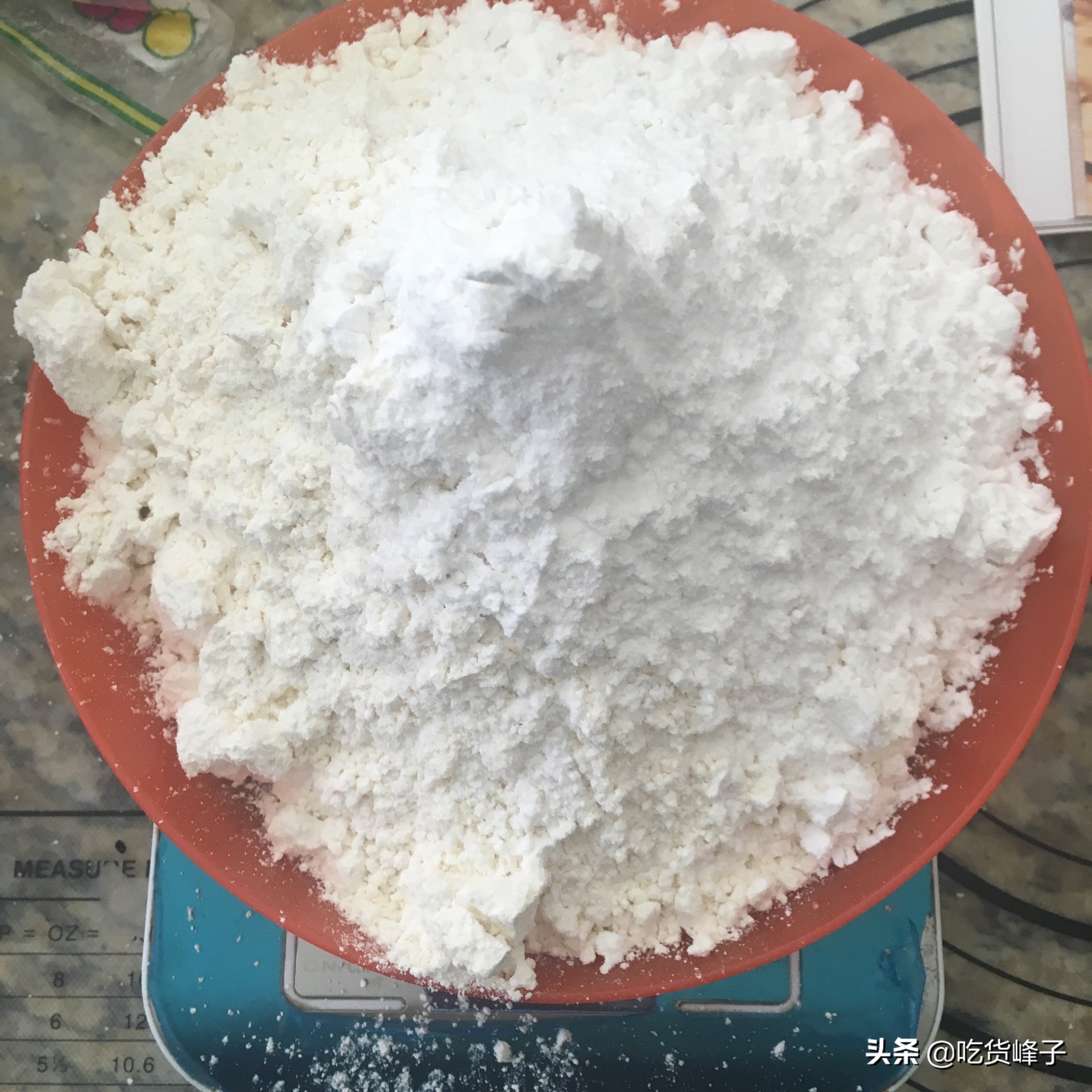 买面粉时，居然分高筋、中筋和低筋面粉，千万别买错，买错口感差