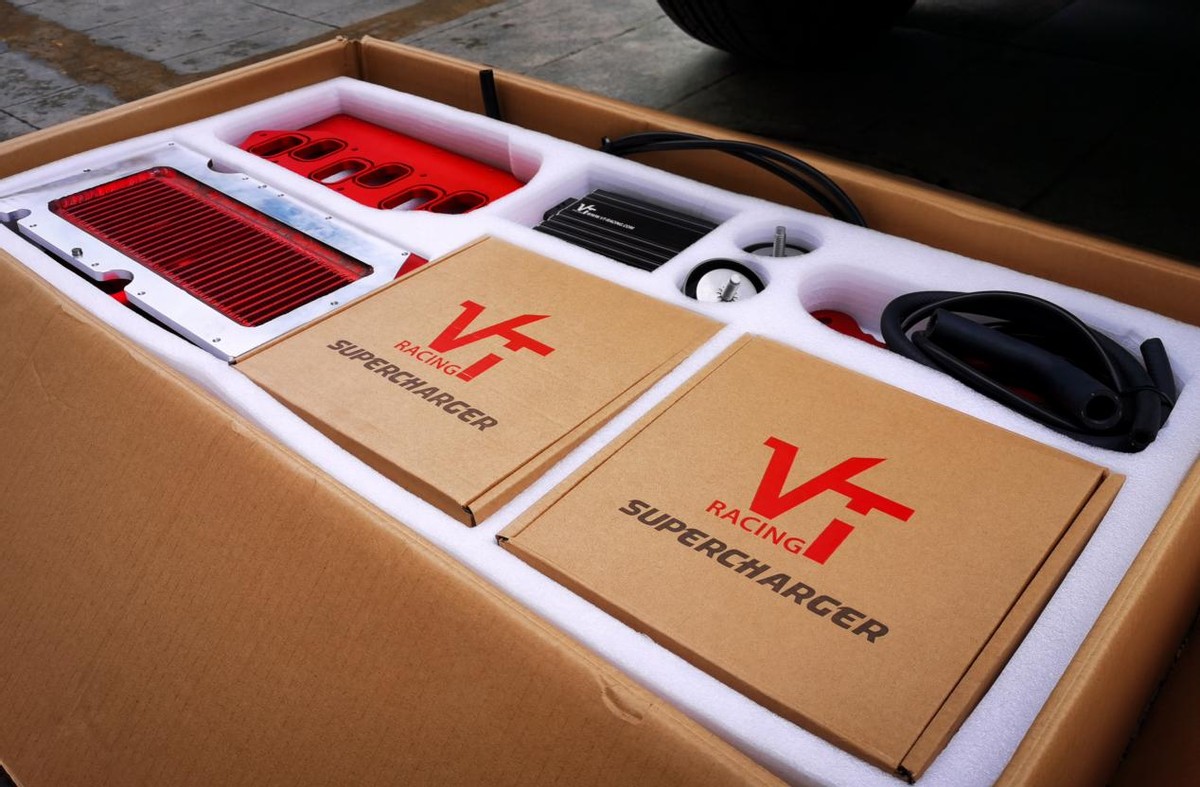 途乐改装双螺杆机械增压费用,途乐双螺杆机械增压上路测试